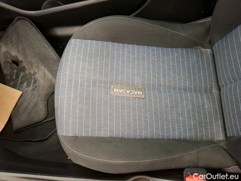  Peugeot  208  Premium 1.5 HDi 100CV BVM6 E6d #46