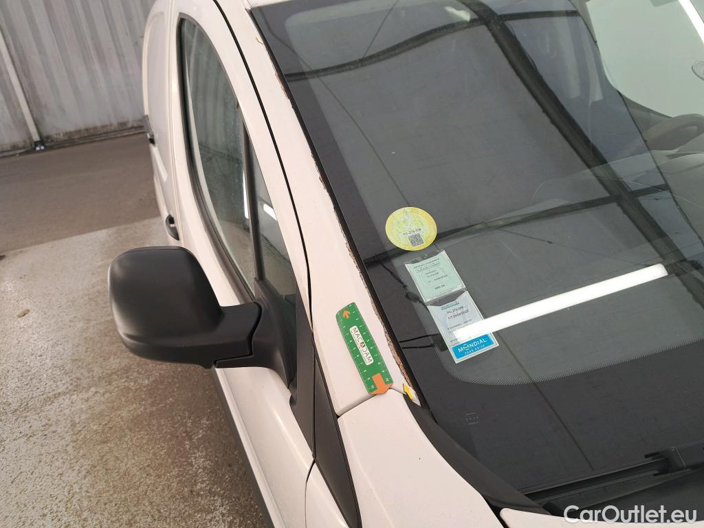  Citroen  Berlingo  Fourgon Club L1 (Court) 1.6 BlueHDi 100CV BVM5 E6 / VENTE SANS CG #17