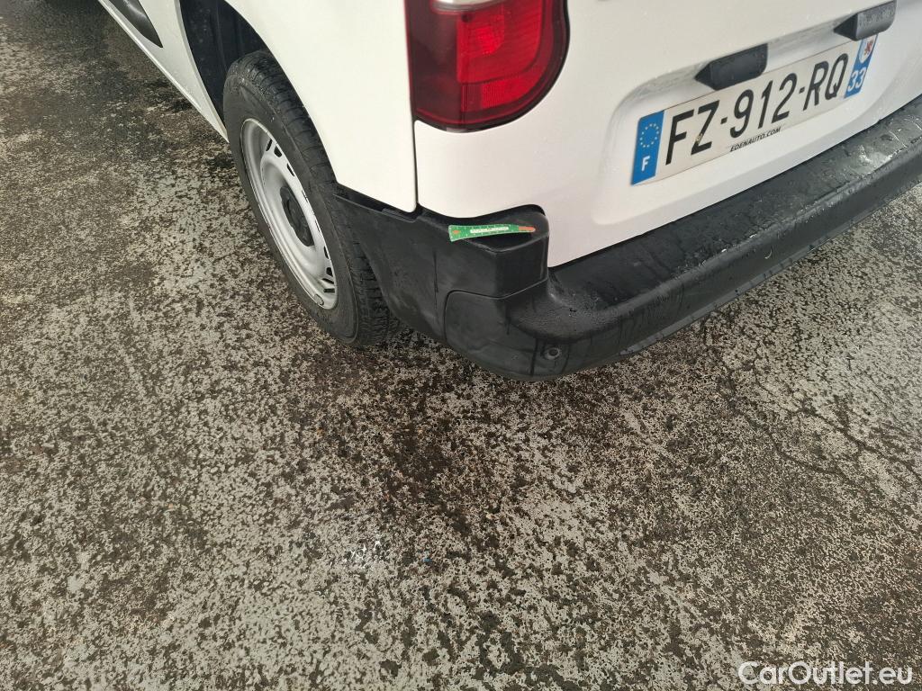  Opel  Combo OPEL  / 2018 / 4P / Fourgonnette 1.5 diesel 100chL1H1/stand CARGO PACK C #3