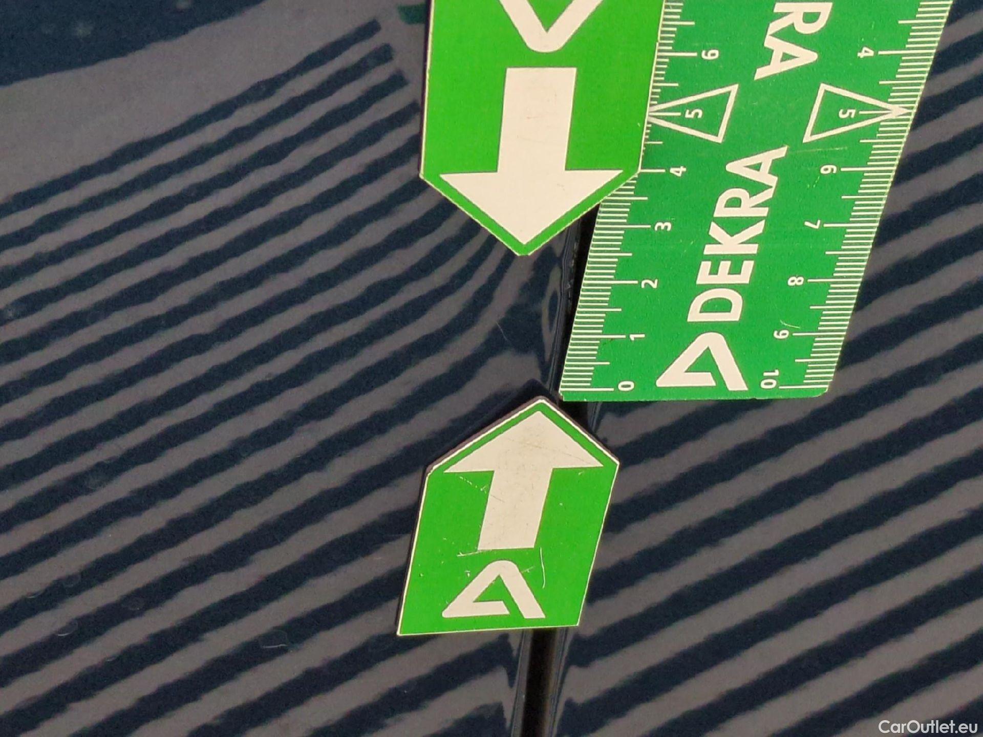  Volkswagen  Tiguan VOLKSWAGEN  / 2020 / 5P / SUV 2.0 TDI 150 DSG7 Life Business #41