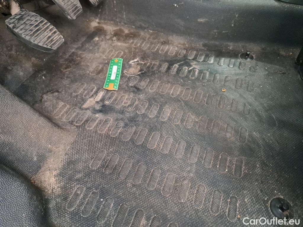  Citroen  Berlingo  Fourgon Club L1 (Court) 1.6 BlueHDi 100CV BVM5 E6 / VENTE SANS CG #23