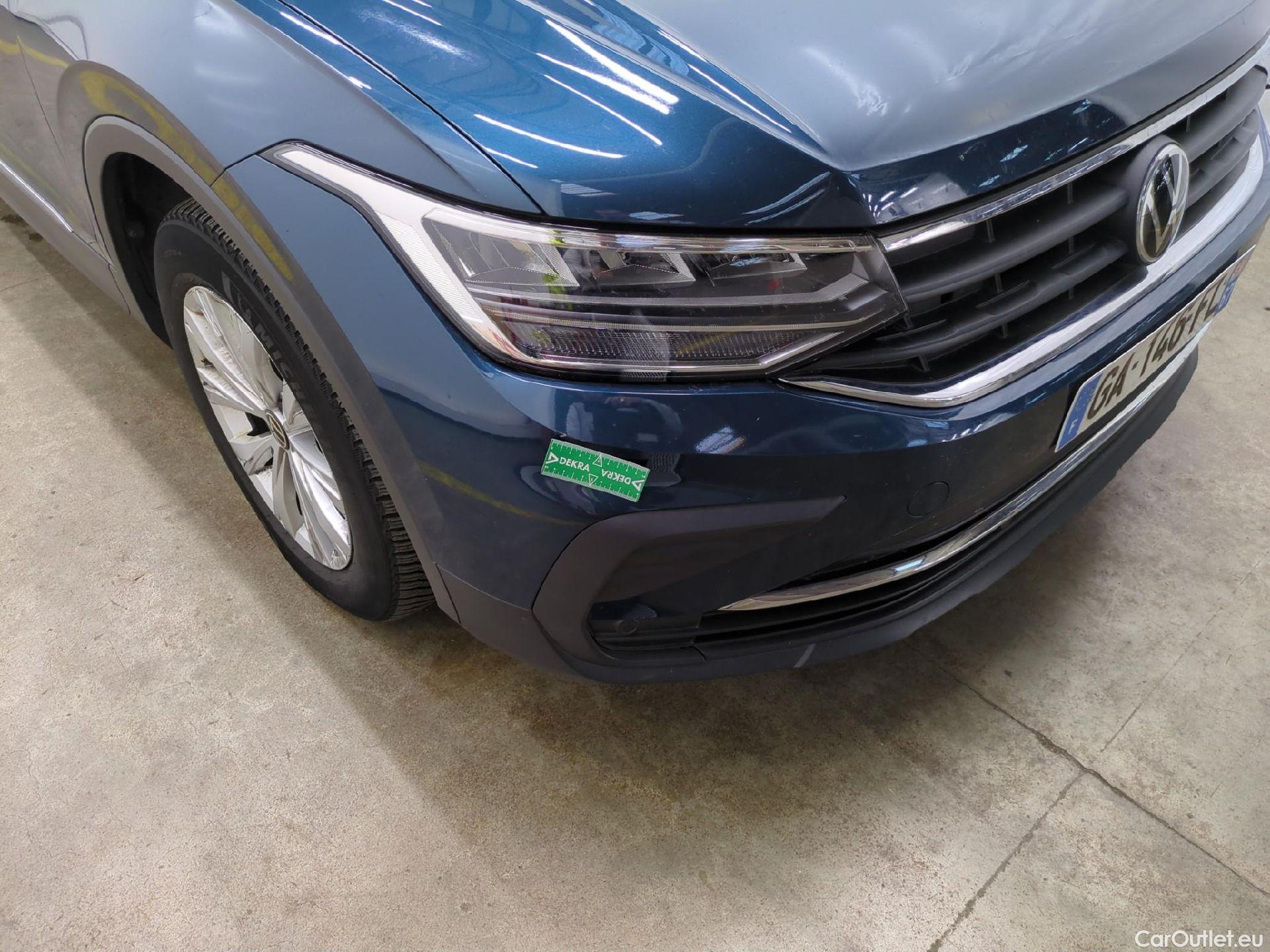  Volkswagen  Tiguan VOLKSWAGEN  / 2020 / 5P / SUV 2.0 TDI 150 DSG7 Life Business #27