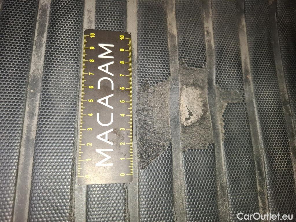  Peugeot  208  Premium 1.5 HDi 100CV BVM6 E6d #2