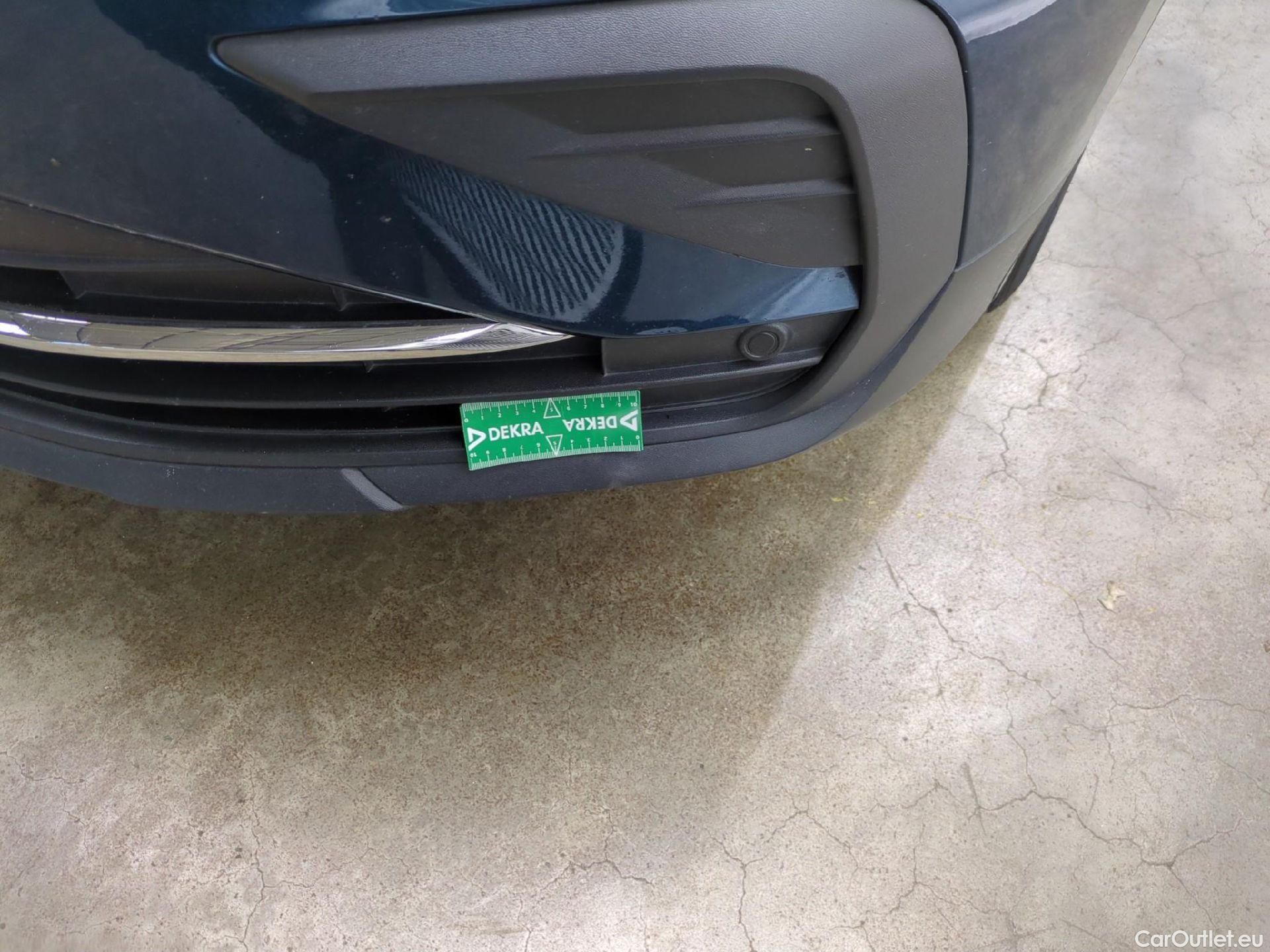  Volkswagen  Tiguan VOLKSWAGEN  / 2020 / 5P / SUV 2.0 TDI 150 DSG7 Life Business #34