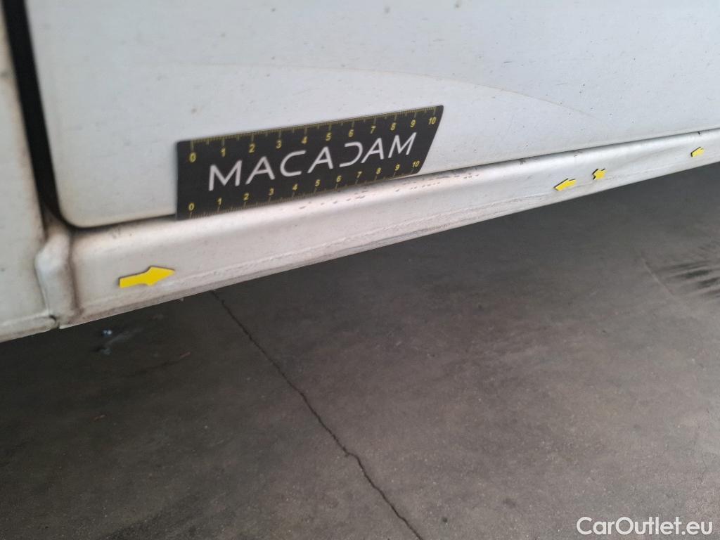  Renault  Master RENAULT  VU 4p Fourgon Gd Conf F3500 L2H2 dCi 125 #93