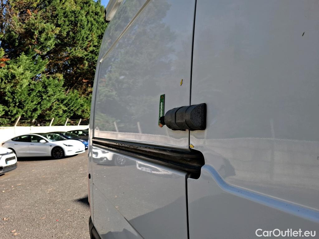  Renault  Master  Fourgon L2H2 3 5 Grand Confort dCi 135CV BVM6 E6dT #11