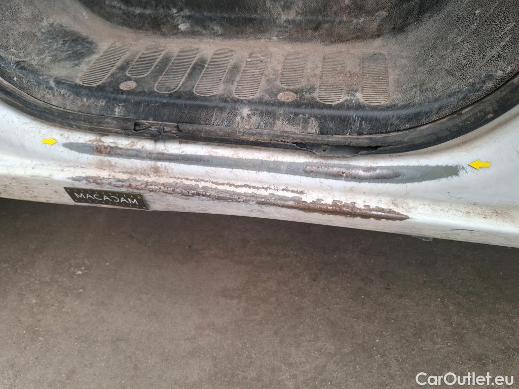  Renault  Master RENAULT  VU 4p Fourgon Gd Conf F3500 L2H2 dCi 125 #134