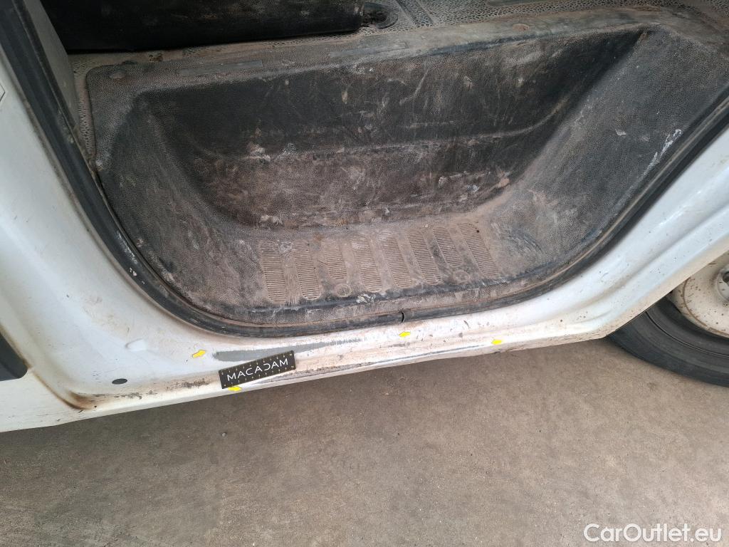  Renault  Master RENAULT  VU 4p Fourgon Gd Conf F3500 L2H2 dCi 125 #126