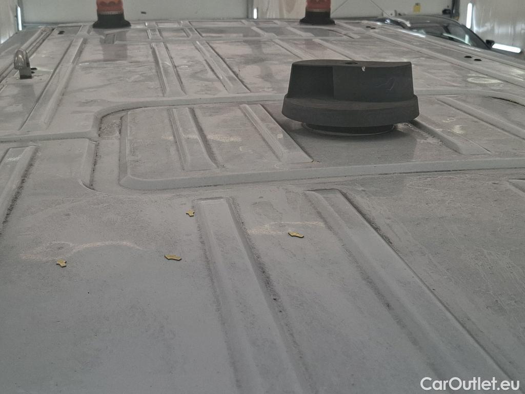  Renault  Master RENAULT  VU 4p Fourgon Gd Conf F3500 L2H2 dCi 125 #21