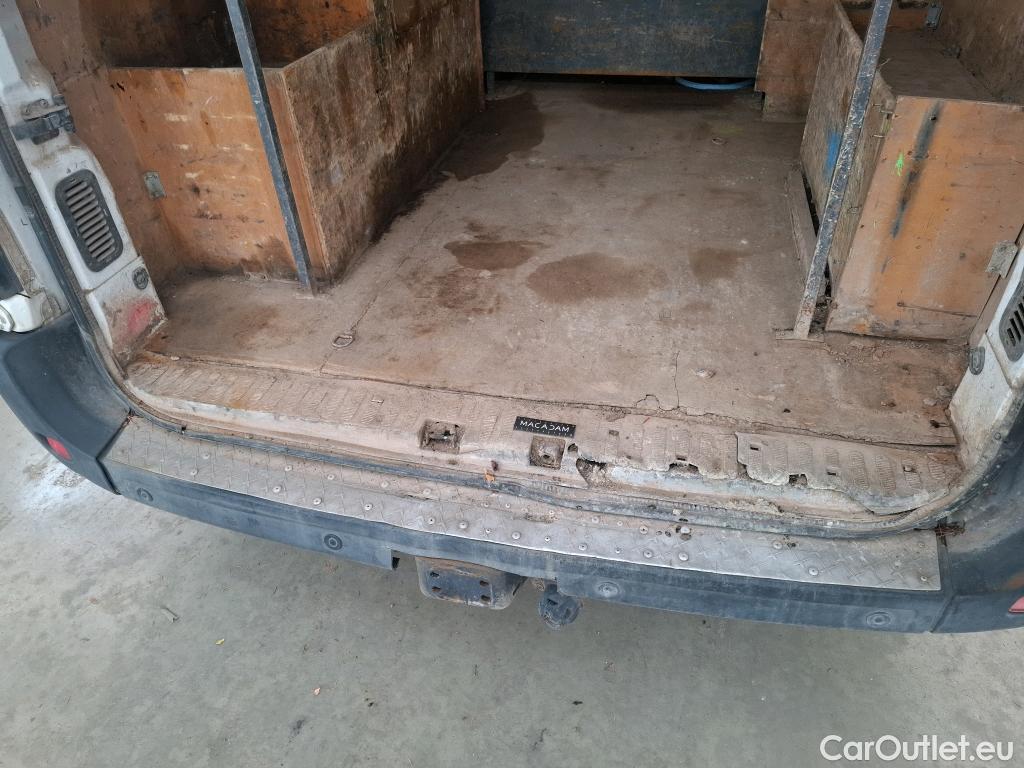  Renault  Master RENAULT  VU 4p Fourgon Gd Conf F3500 L2H2 dCi 125 #172