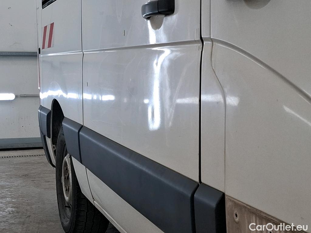  Renault  Master RENAULT  VU 4p Fourgon Gd Conf F3500 L2H2 dCi 125 #53