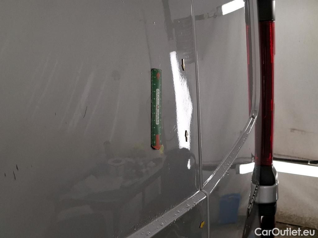  Renault  Trafic  III Fourgon Grand Confort L2H1 1200 dCi 170CV BVA6 E6dT #8