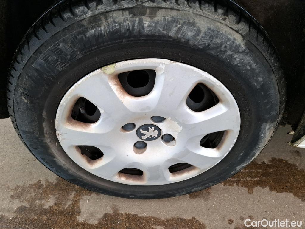  Peugeot  Partner  L1 Premium Pack 1.6 HDi 100CV BVM5 E6 #19