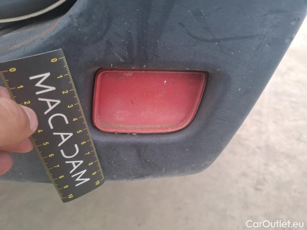  Renault  Master RENAULT  VU 4p Fourgon Gd Conf F3500 L2H2 dCi 125 #180