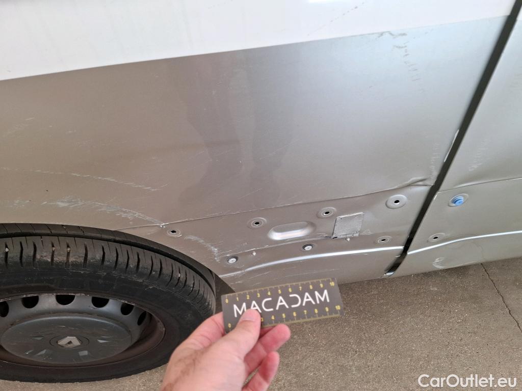  Renault  Master RENAULT  / 2014 / 4P / Fourgon tôlé &FG GCf Trac F3500 L2H2 dCi 110 Euro6 #35