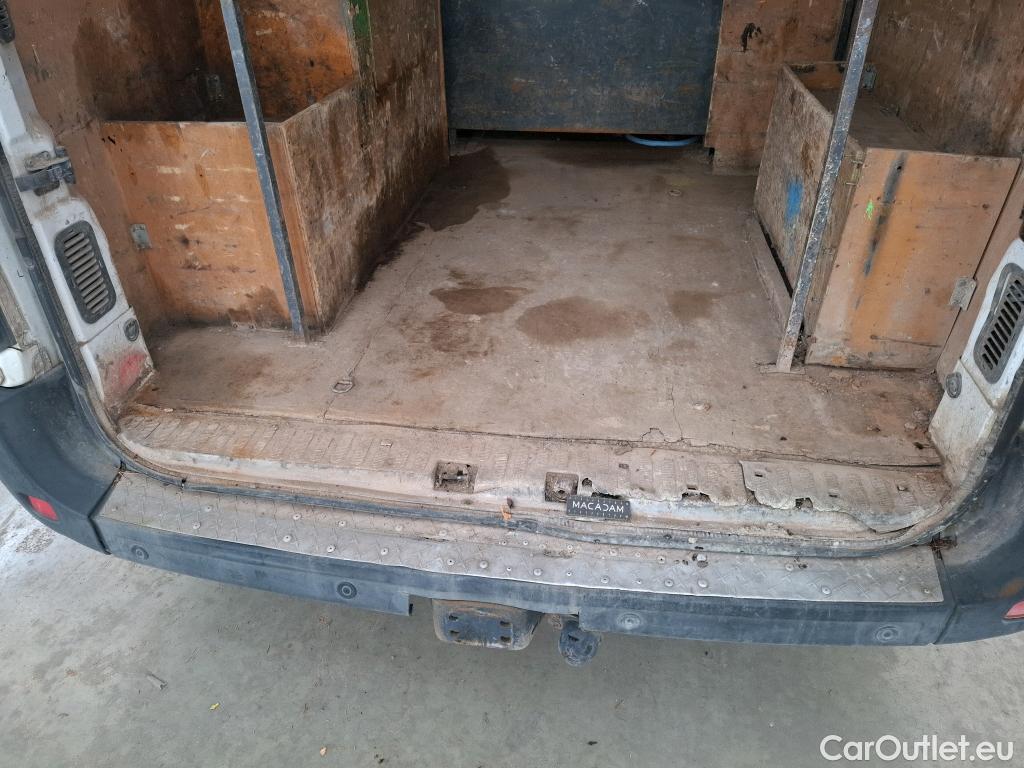  Renault  Master RENAULT  VU 4p Fourgon Gd Conf F3500 L2H2 dCi 125 #114