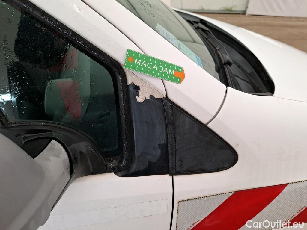  Peugeot  Partner  L1 Premium Pack 1.6 HDi 100CV BVM5 E6 #39