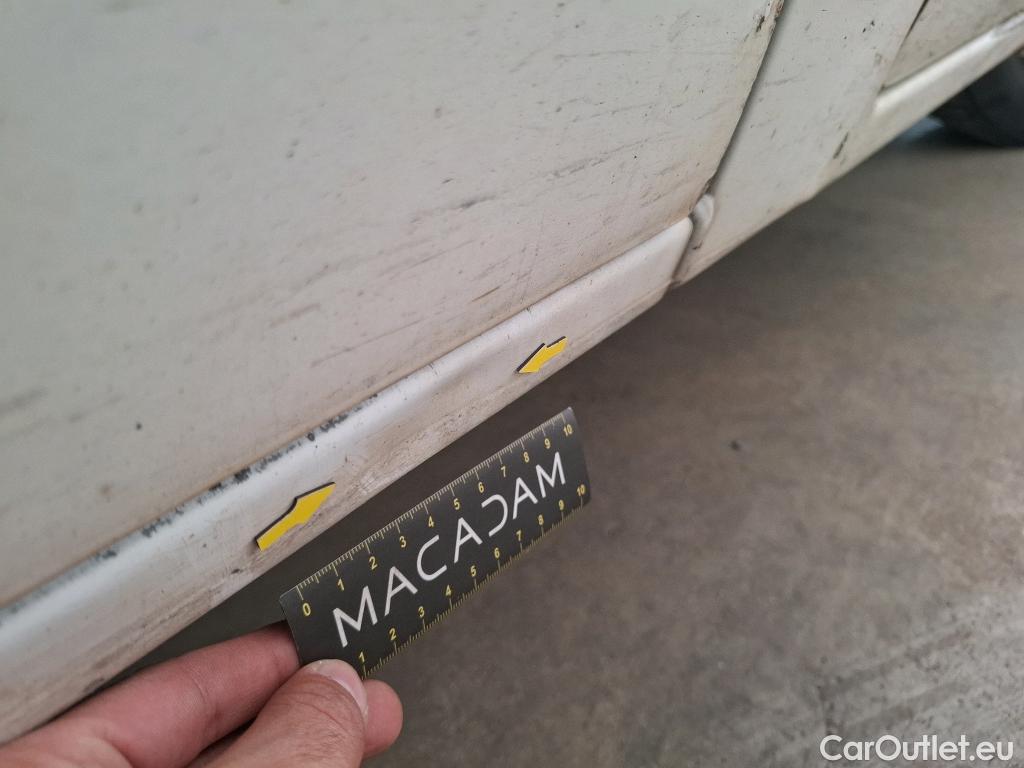  Renault  Master RENAULT  VU 4p Fourgon Gd Conf F3500 L2H2 dCi 125 #97