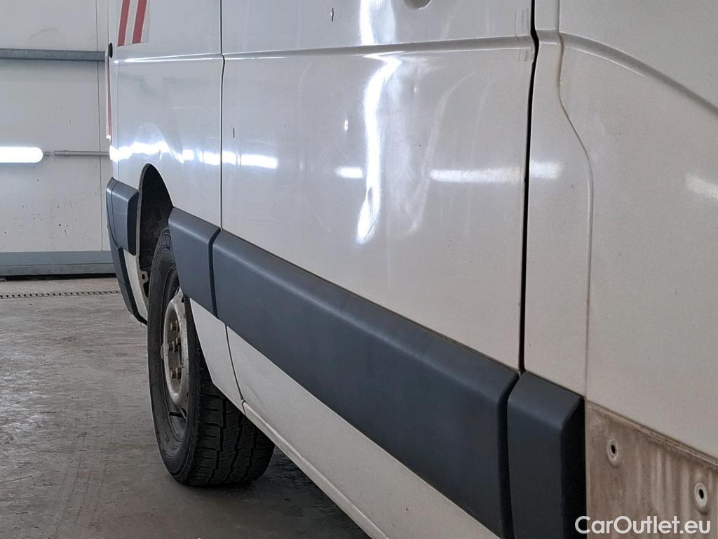  Renault  Master RENAULT  VU 4p Fourgon Gd Conf F3500 L2H2 dCi 125 #52