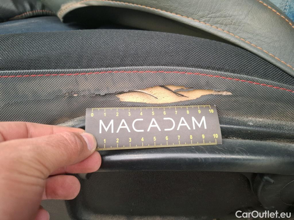  Renault  Master RENAULT  VU 4p Fourgon Gd Conf F3500 L2H2 dCi 125 #45