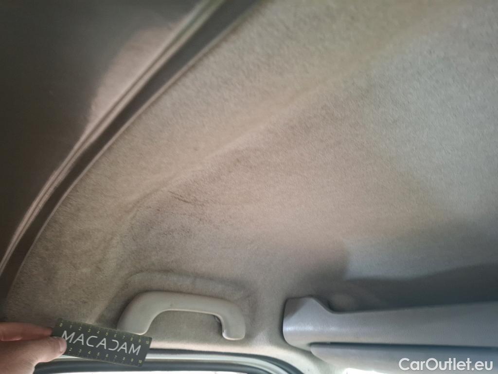  Renault  Master RENAULT  VU 4p Fourgon Gd Conf F3500 L2H2 dCi 125 #188