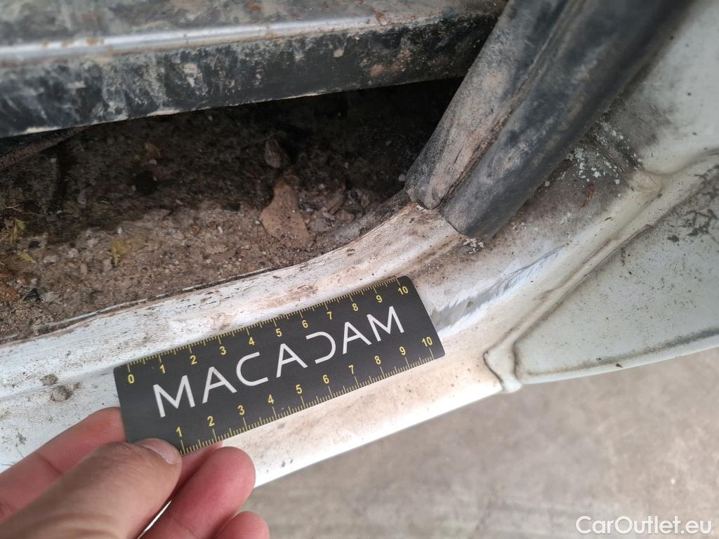  Renault  Master RENAULT  VU 4p Fourgon Gd Conf F3500 L2H2 dCi 125 #120