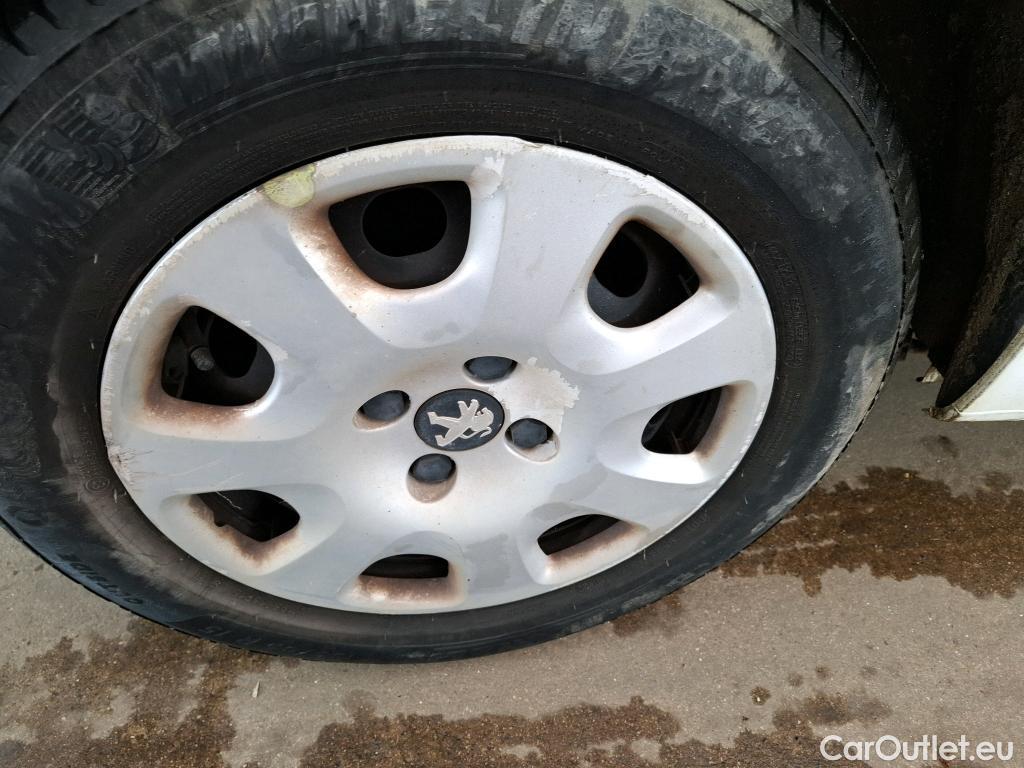  Peugeot  Partner  L1 Premium Pack 1.6 HDi 100CV BVM5 E6 #49