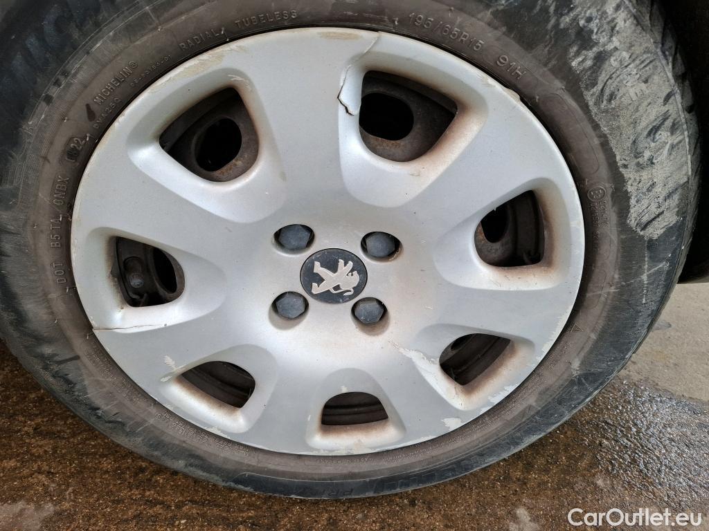  Peugeot  Partner  L1 Premium Pack 1.6 HDi 100CV BVM5 E6 #35