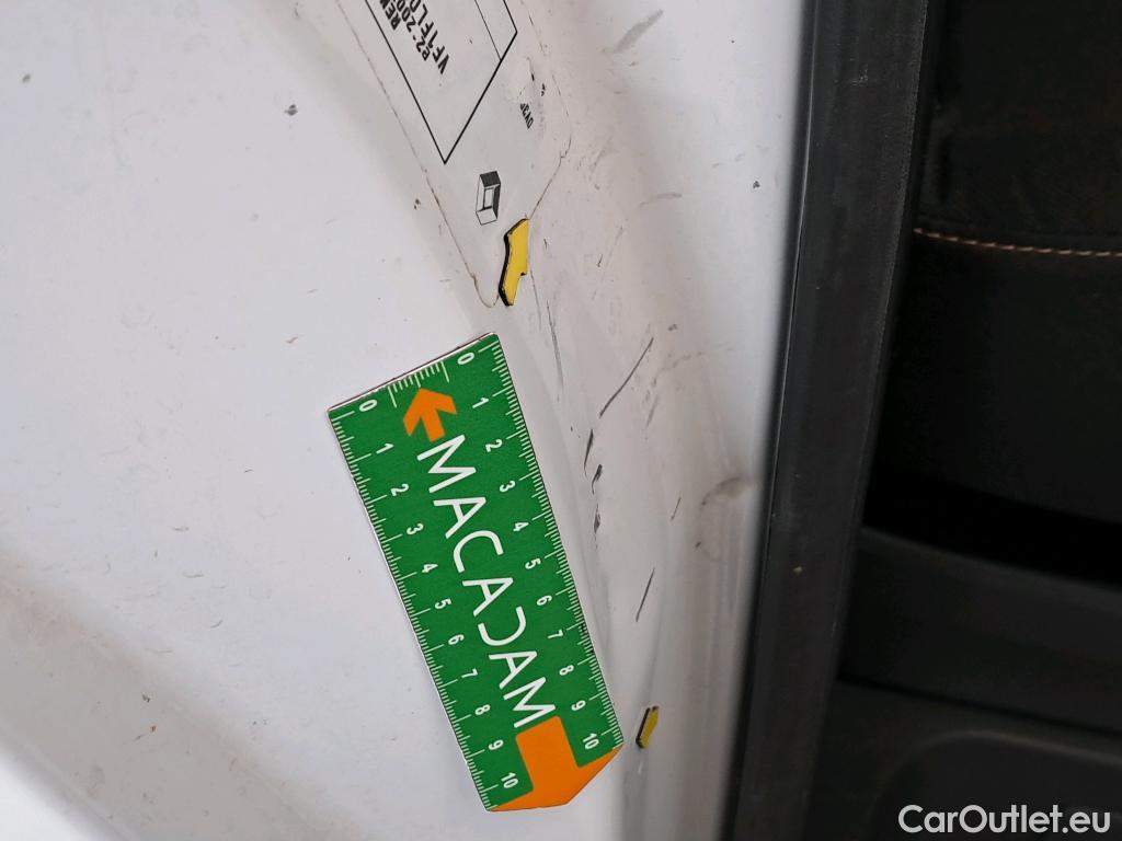  Renault  Trafic  Furgon L1H1 1200 Confort 1.6 dCi 145CV BVM6 E6 #25