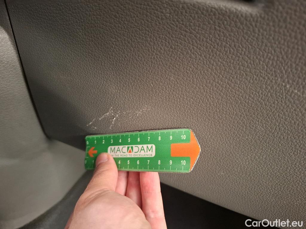  Volkswagen  Transporter VOLKSWAGEN  / 2019 / 4P / Fourgon tôlé 2.0 TDi 150 L1H1 Business #5