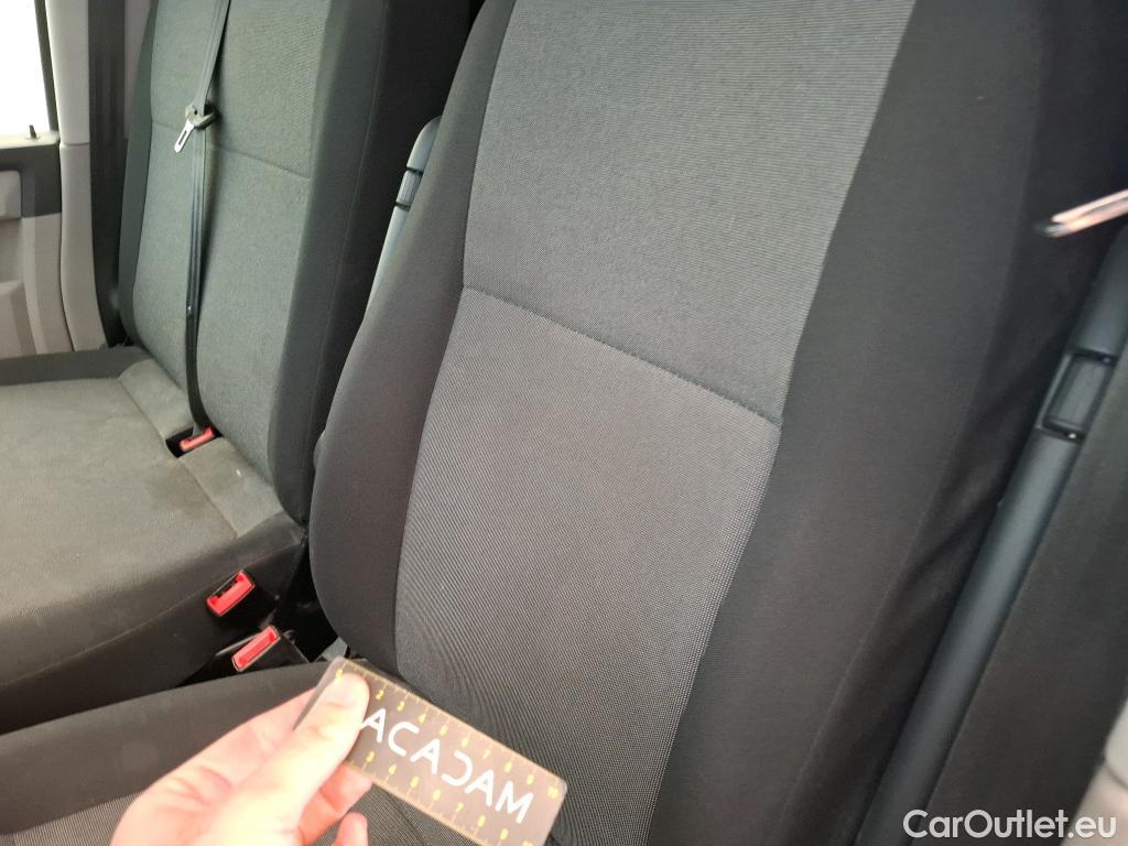  Volkswagen  Transporter VOLKSWAGEN  VU 4p Fourgon 2.0 TDi 102 L1H1 Business Line Plus #47