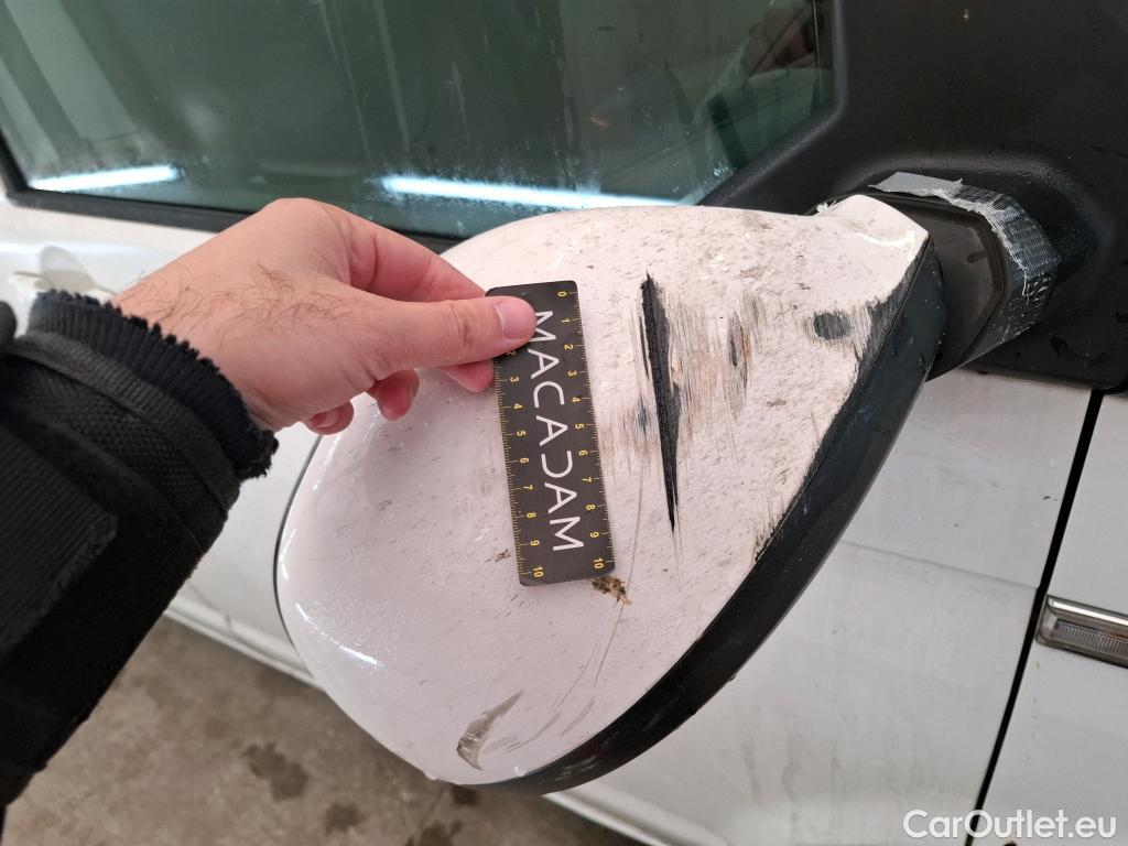  Volkswagen  Transporter VOLKSWAGEN  VU 4p Fourgon 2.0 TDi 102 L1H1 Business Line Plus #48