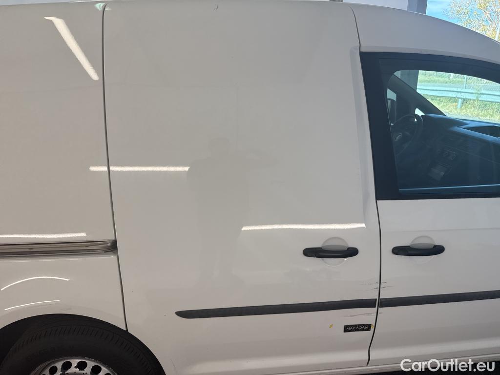  Volkswagen  Caddy VOLKSWAGEN  Van / 2015 / 4P / Fourgonnette 2.0 TDI 75 Business Line #3