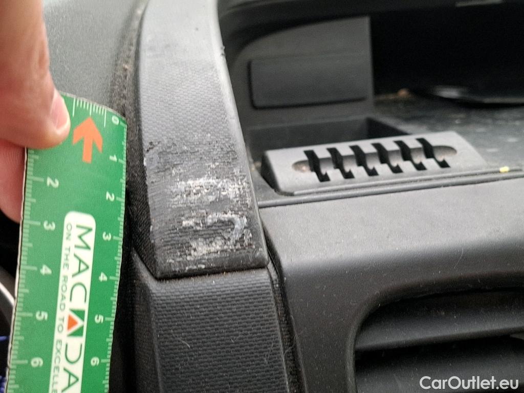  Renault  Trafic  III Fourgon Grand Confort L2H1 1200 dCi 170CV BVA6 E6dT #36