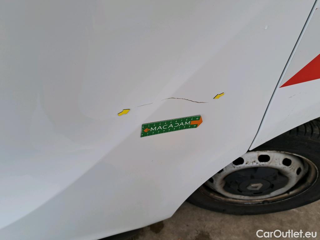  Renault  Trafic  Furgon L1H1 1200 Confort 1.6 dCi 145CV BVM6 E6 #48