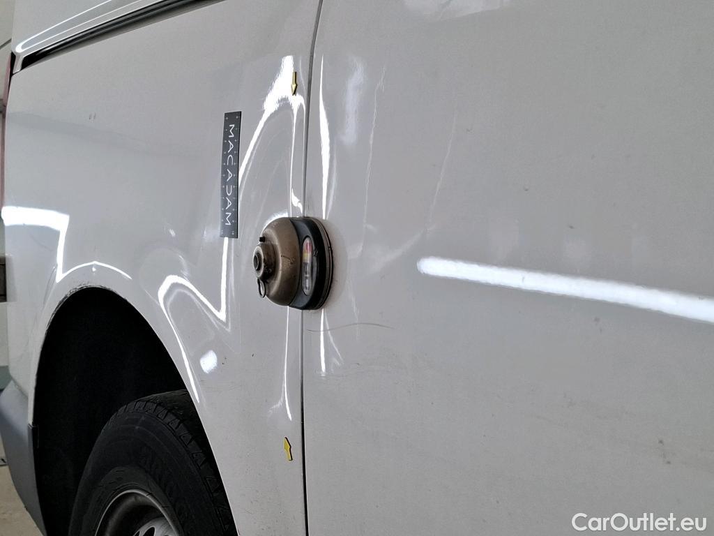  Volkswagen  Transporter VOLKSWAGEN  / 2019 / 4P / Fourgon tôlé 2.0 TDi 90 L1H1 Business #4