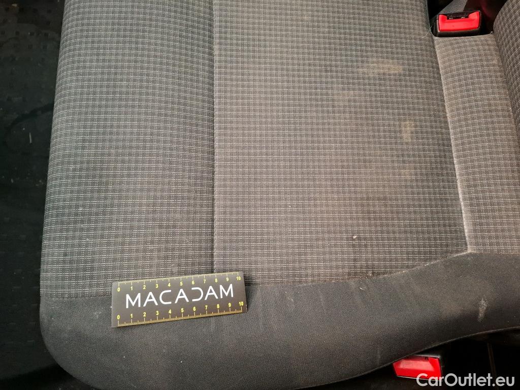  Volkswagen  Transporter VOLKSWAGEN  / 2019 / 4P / Fourgon tôlé 2.0 TDi 90 L1H1 Business #23