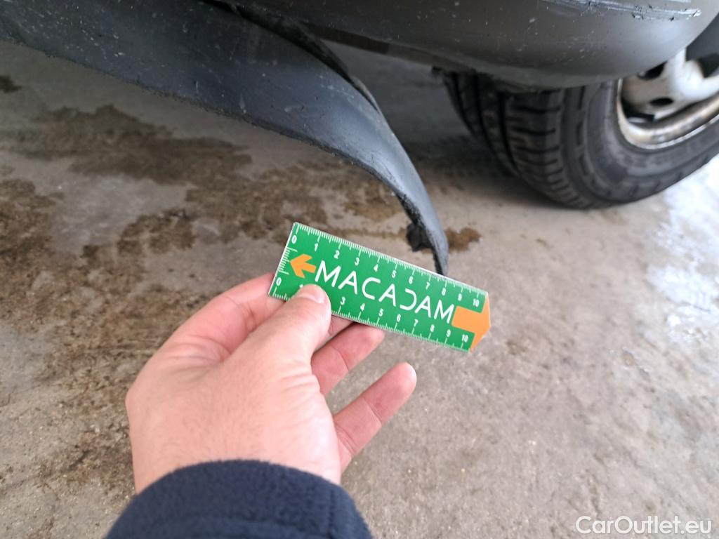  Renault  Trafic  Furgon L1H1 1200 Confort 1.6 dCi 145CV BVM6 E6 #27