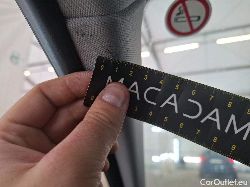  Bmw  Serie 1 BMW Série 1 / 2019 / 5P / Berline 116i DKG7 Business Design #14