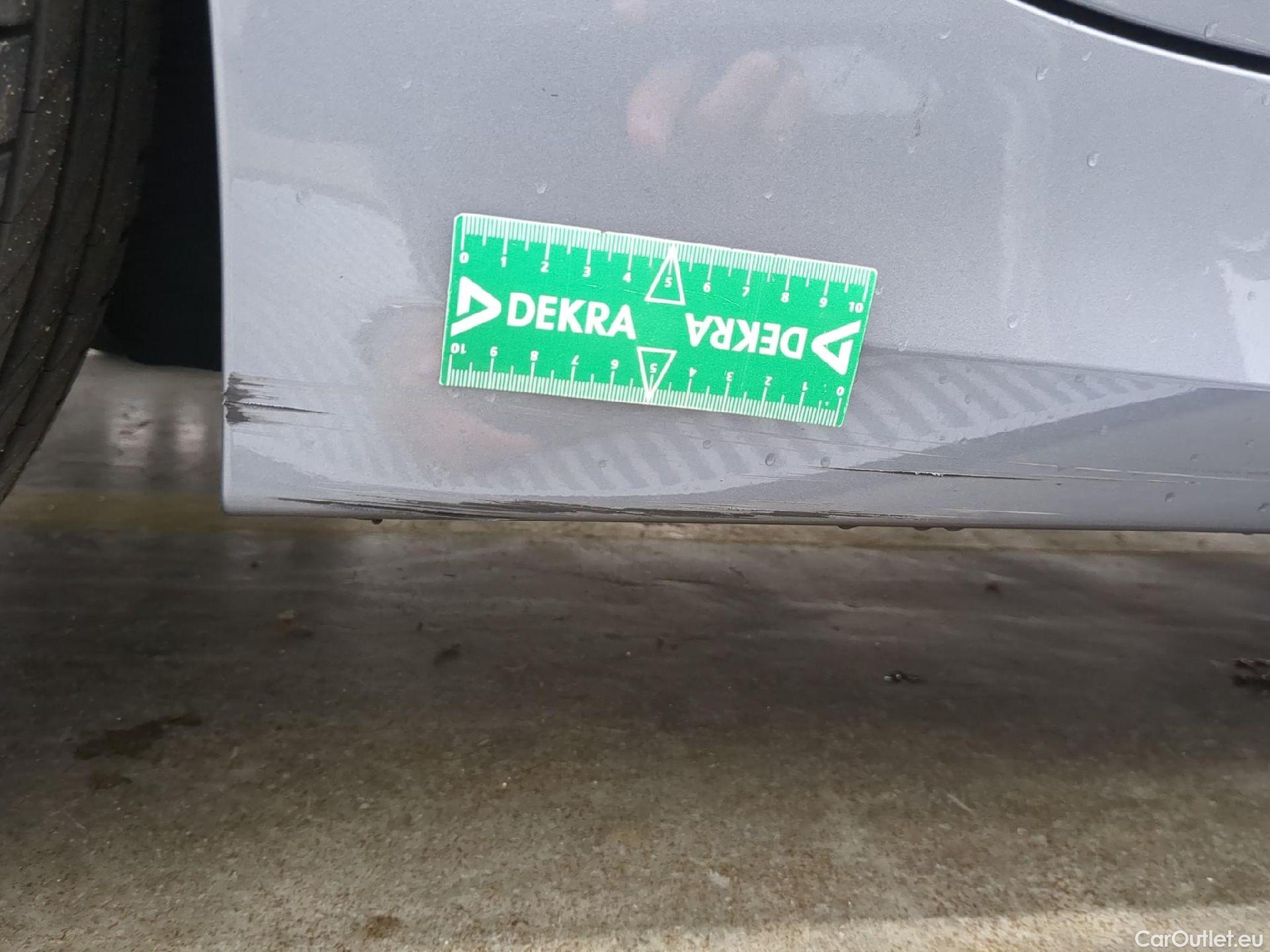  Bmw  Serie 3 BMW Série 3 Touring / 2022 / 5P / Break 318i 156ch Business Design BVA8 #13