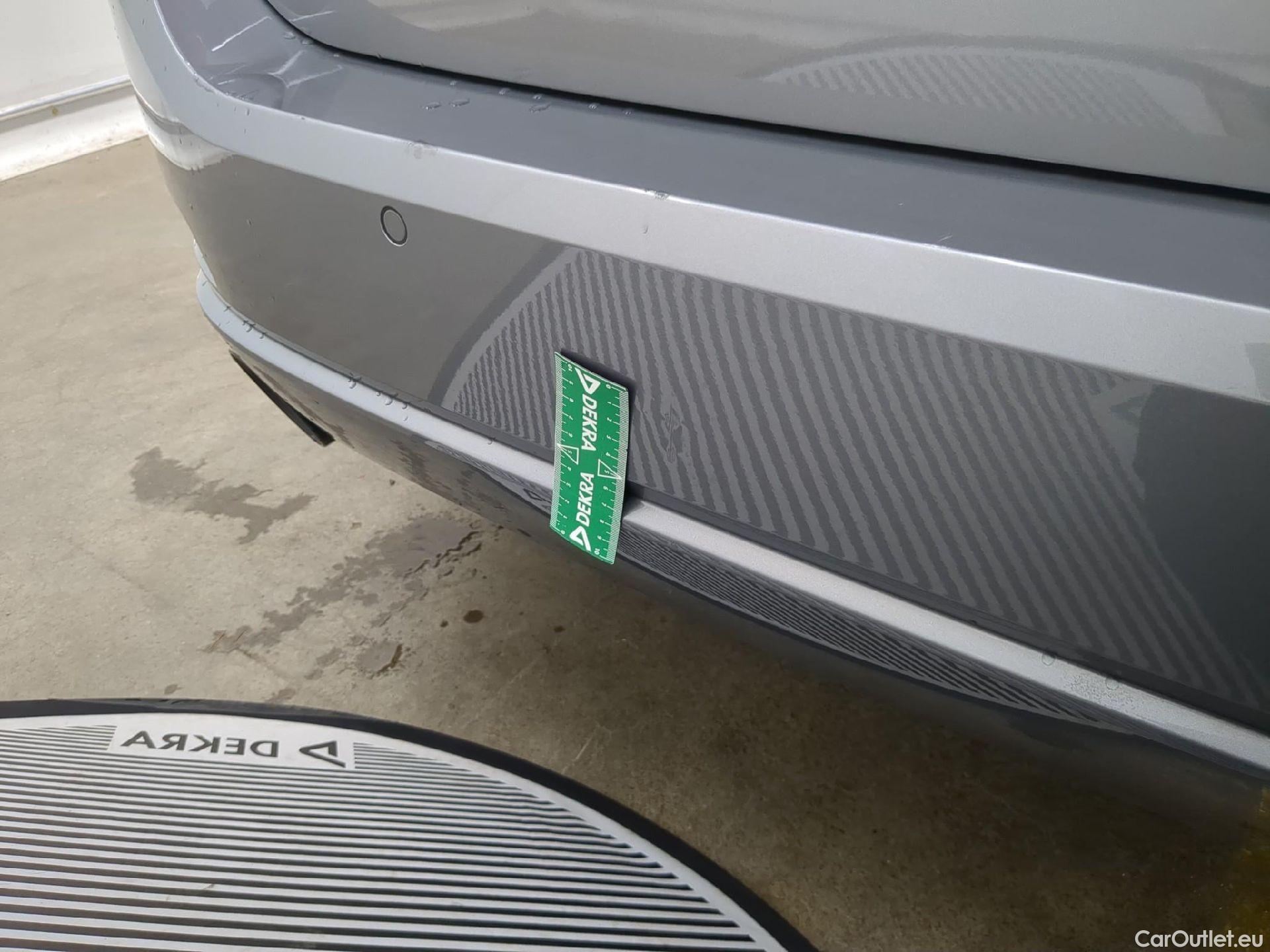  Bmw  Serie 3 BMW Série 3 Touring / 2022 / 5P / Break 318i 156ch Business Design BVA8 #36