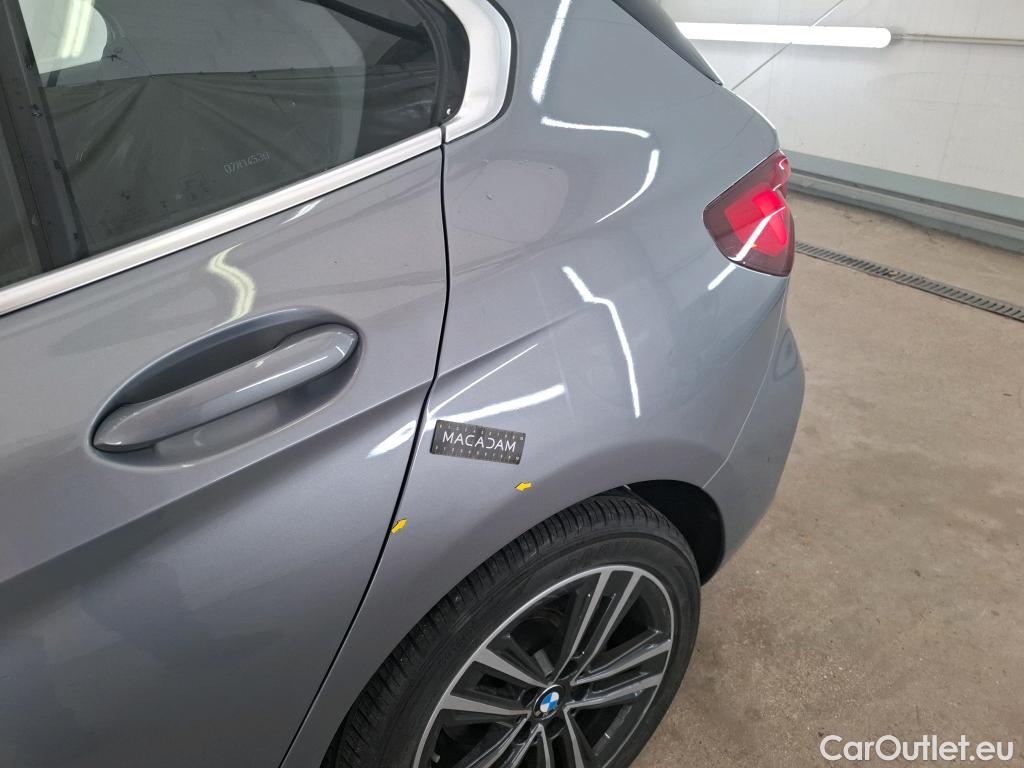  Bmw  Serie 1 BMW Série 1 / 2019 / 5P / Berline 116i DKG7 Business Design #1