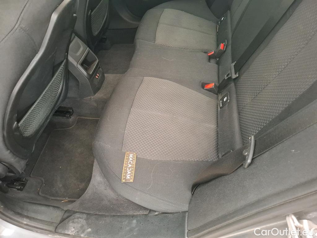  Bmw  Serie 1 BMW Série 1 / 2019 / 5P / Berline 116i DKG7 Business Design #23