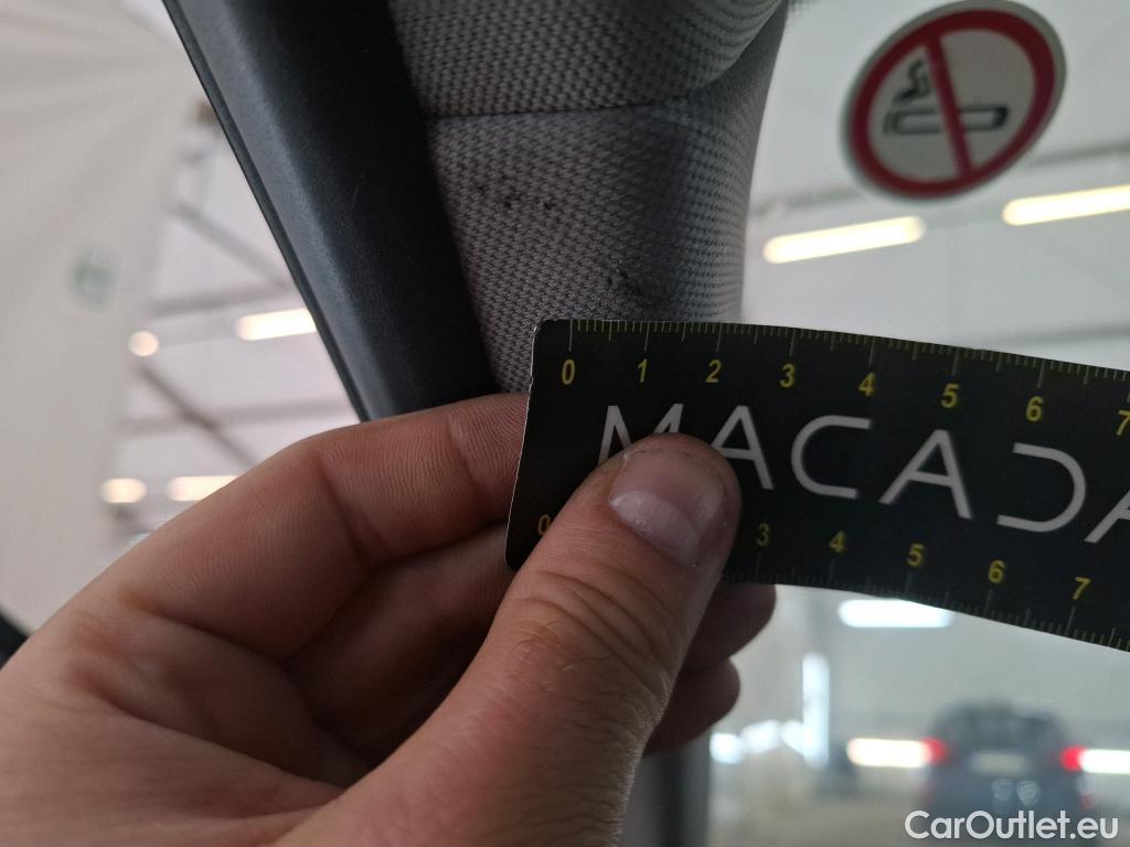  Bmw  Serie 1 BMW Série 1 / 2019 / 5P / Berline 116i DKG7 Business Design #12