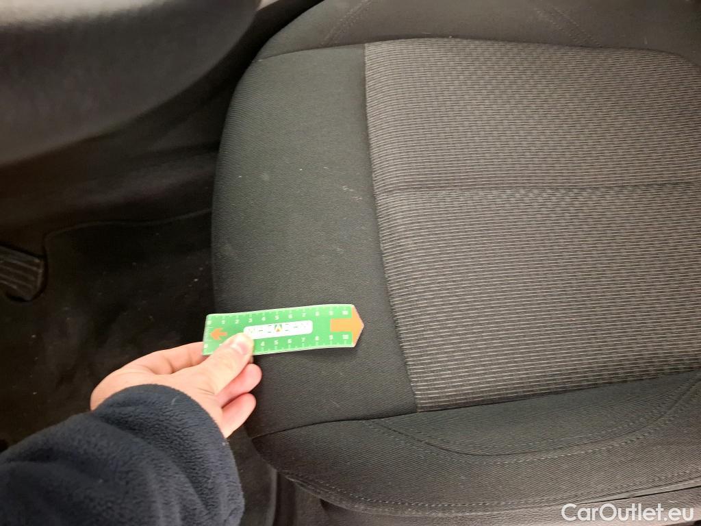  Bmw  Serie 1 BMW Série 1 / 2019 / 5P / Berline 116i DKG7 Business Design #6