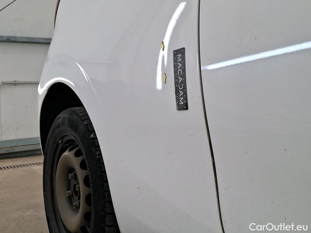  Citroen  C1 CITROEN  / 2014 / 3P / Berline VTi 72 S&S BVM Feel #2