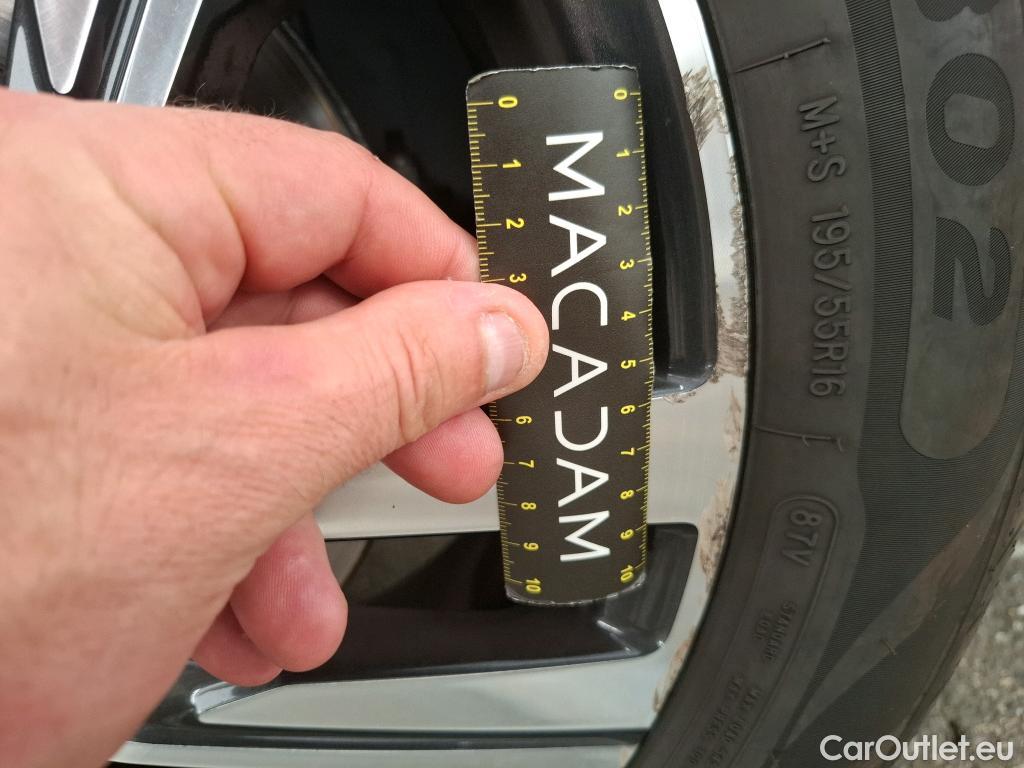  Peugeot  208  Allure Business 1.2 PureTech 100CV BVA8 E6d #14