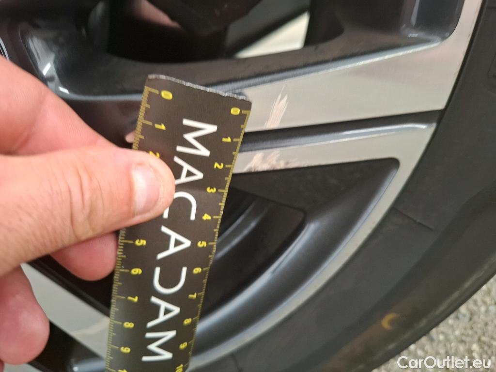  Peugeot  208  Allure Business 1.2 PureTech 100CV BVA8 E6d #17