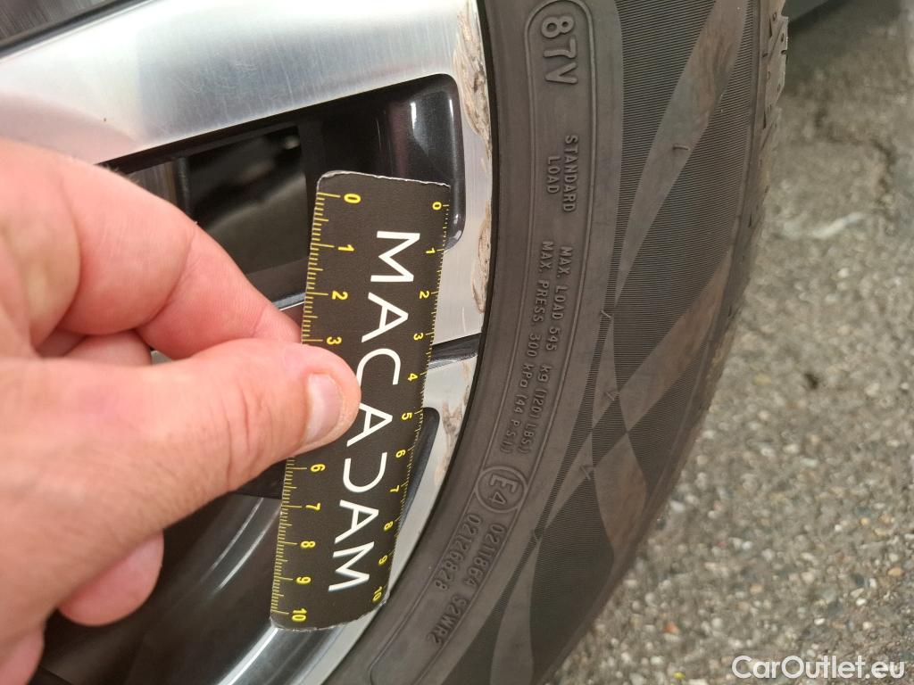  Peugeot  208  Allure Business 1.2 PureTech 100CV BVA8 E6d #15