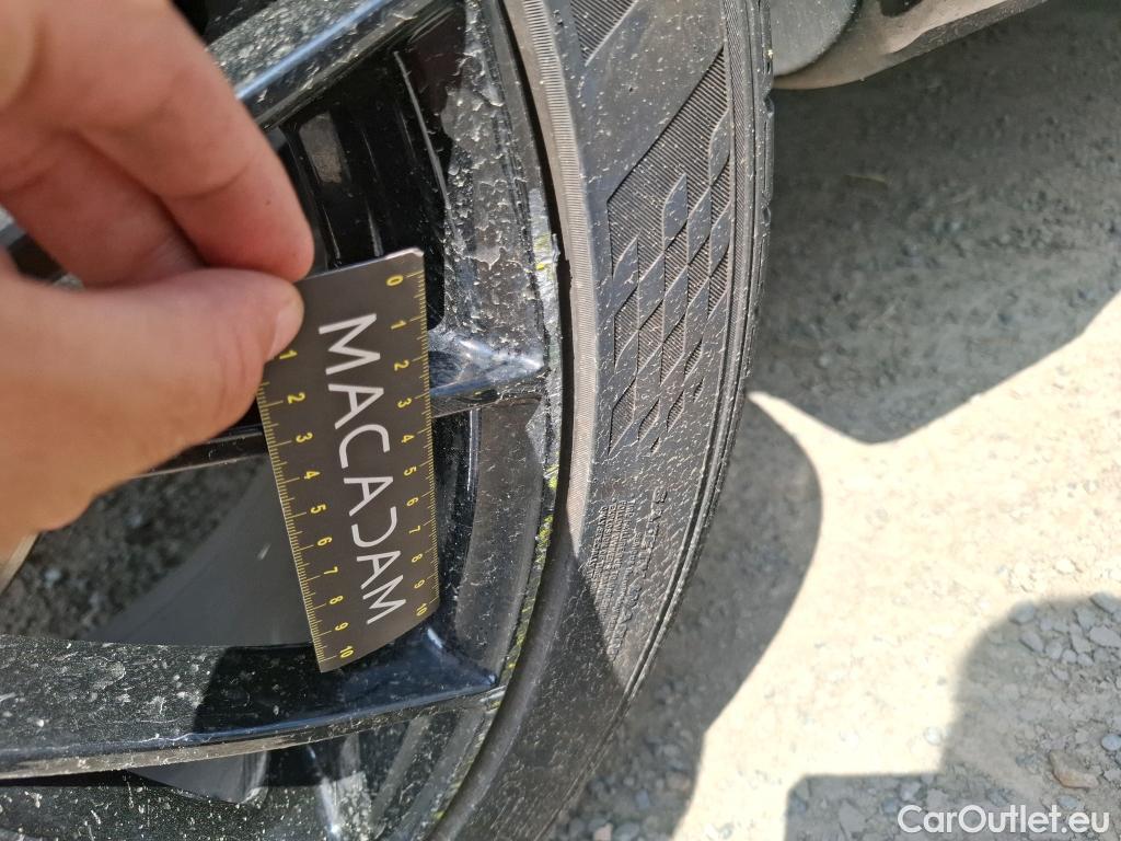  Jeep  Compass JEEP  / 2021 / 5P / SUV 1.3 TURBO T4 240 4XE S #38